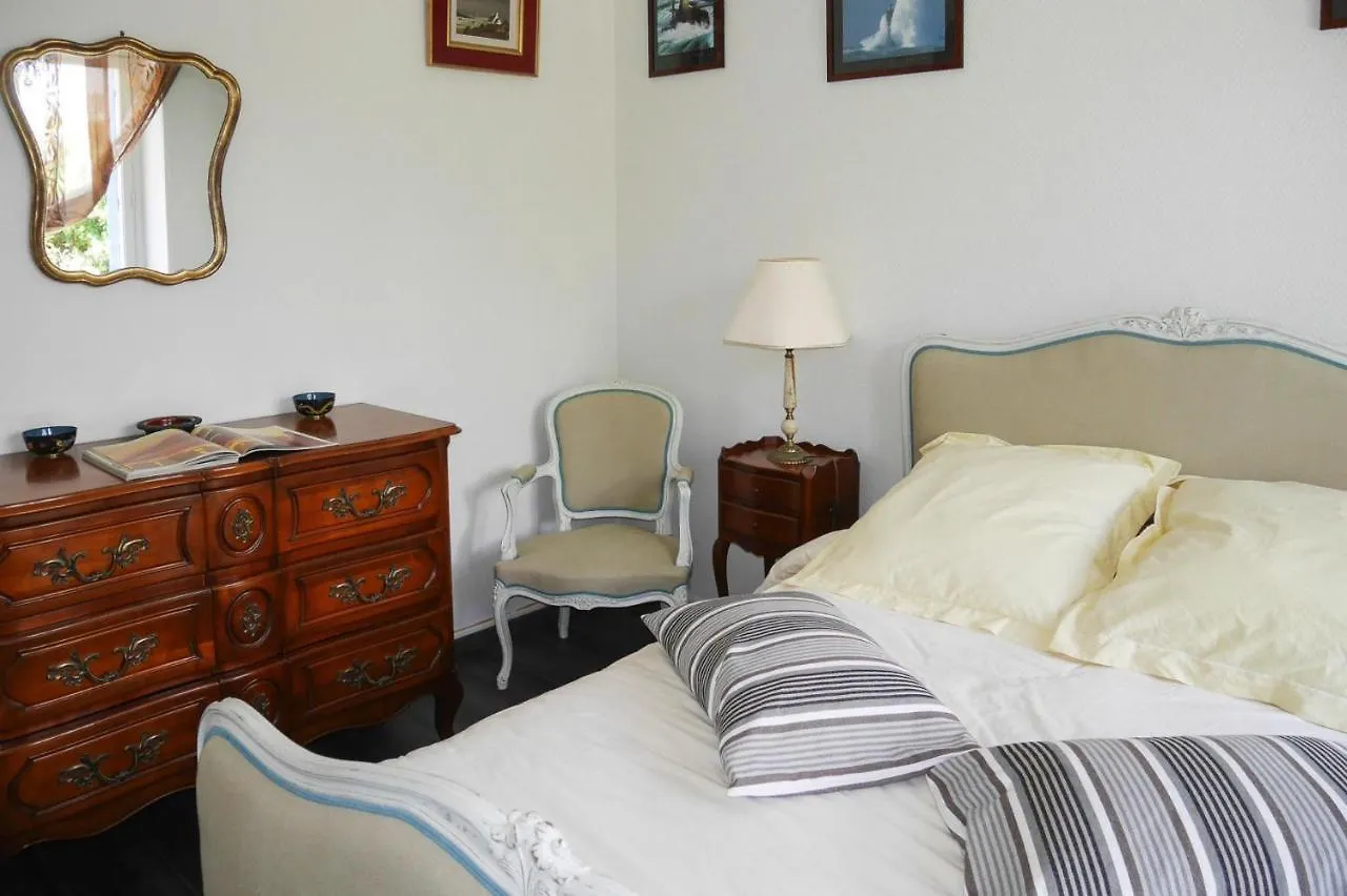 Holiday Home With Sea Views, Lampaul-Plouarzel Frankrig