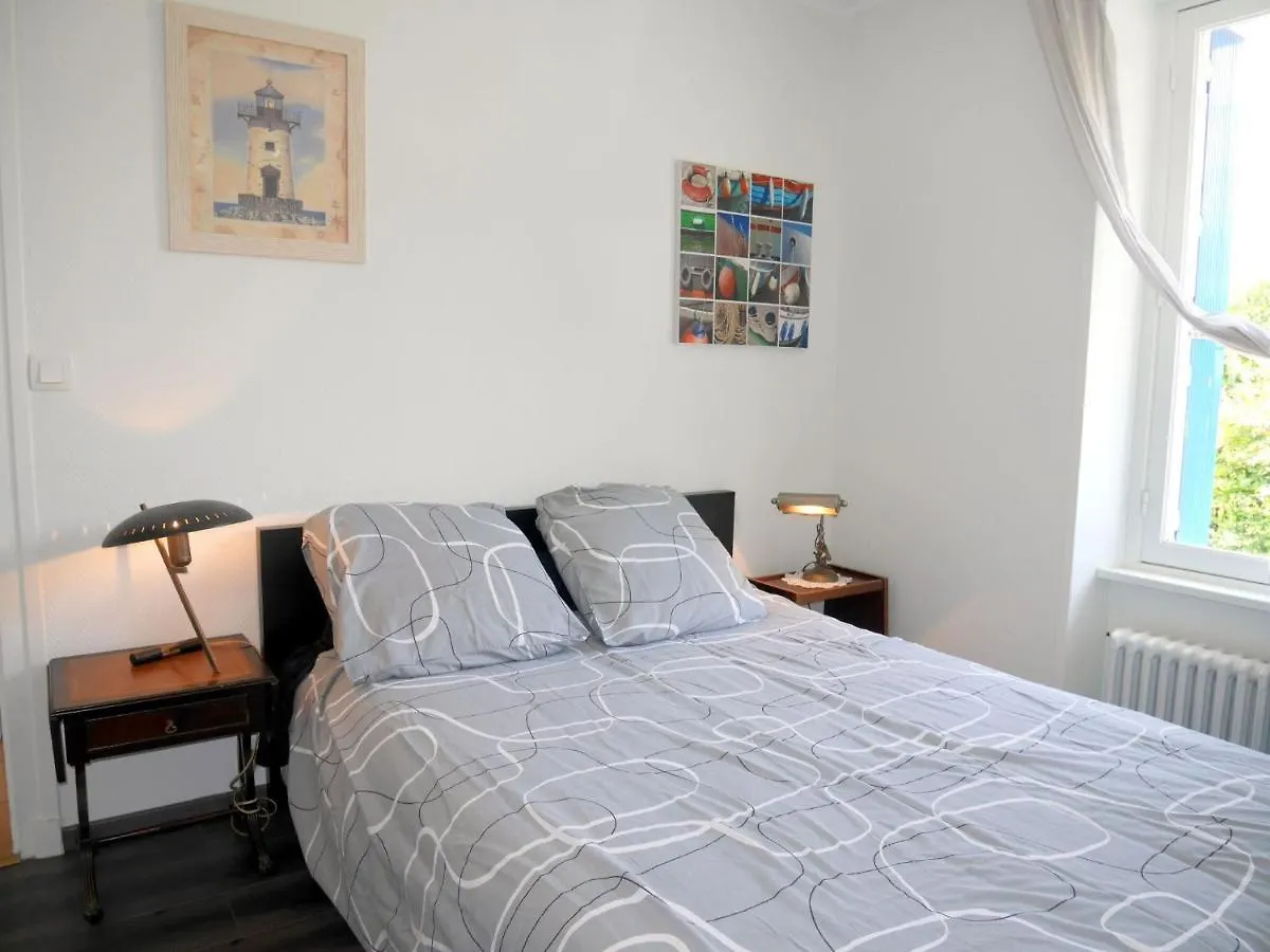 Holiday Home With Sea Views, Lampaul-Plouarzel Frankrig