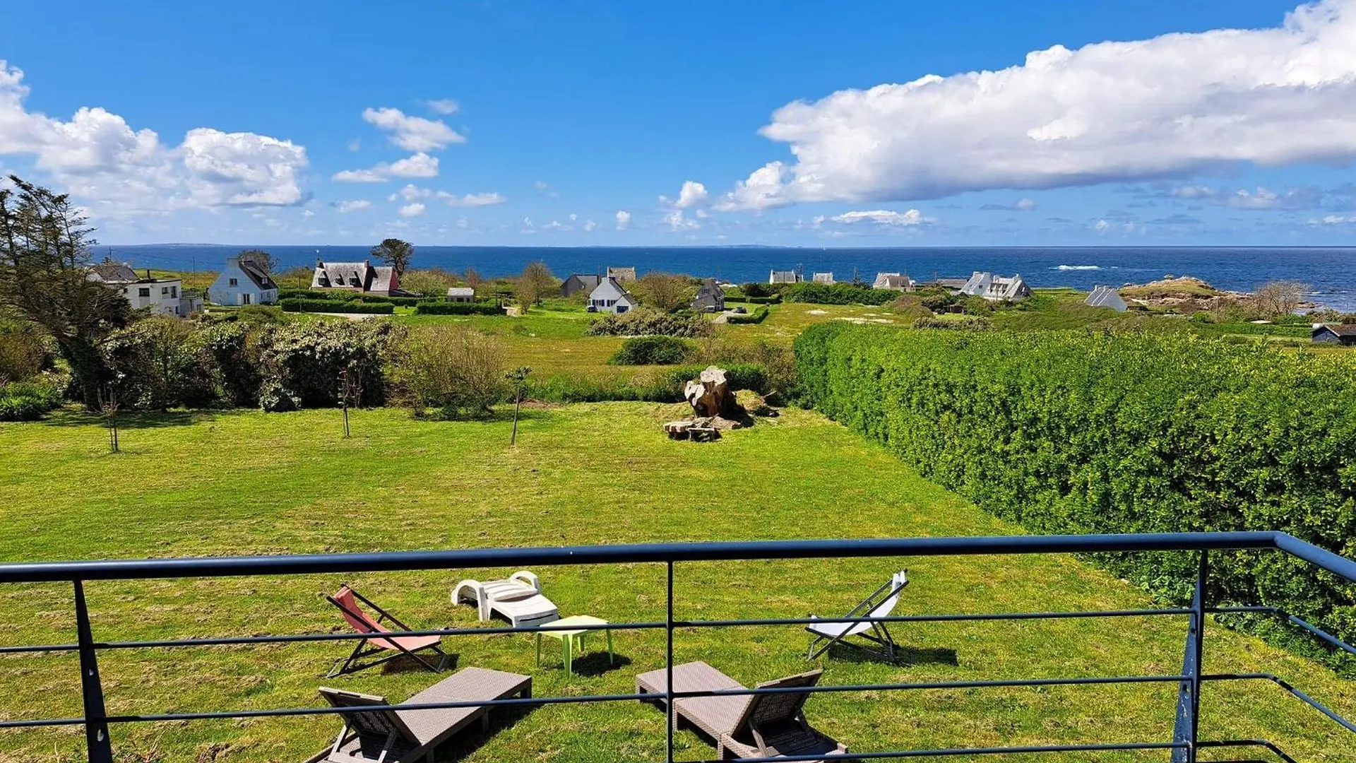 Holiday Home With Sea Views, Lampaul-Plouarzel